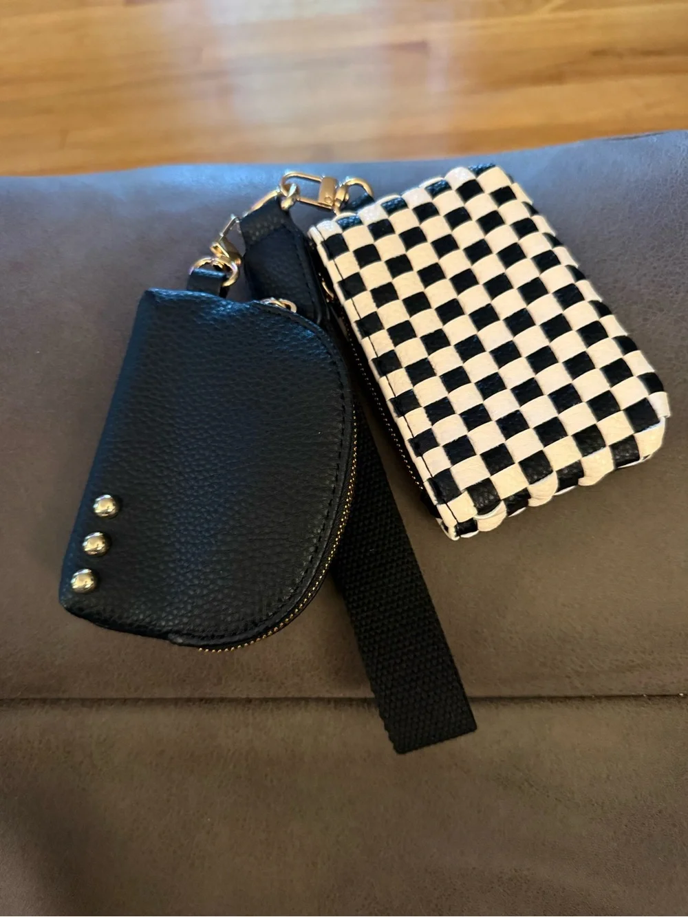 Pretty simple Pebbled Leather Wristlet with Black & White Check Card Holder
